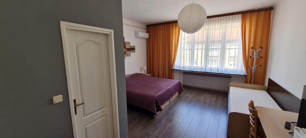 Rooms Lara Zagreb Bagian luar foto